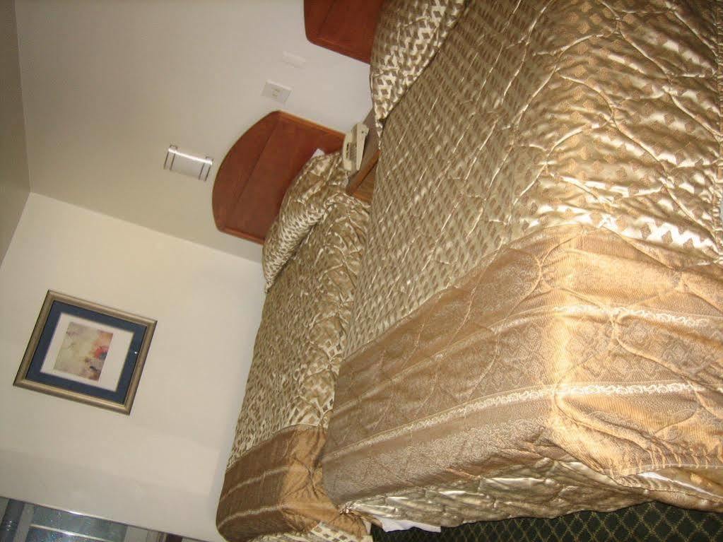Best Interstate Inn Wheat Ridge Bagian luar foto